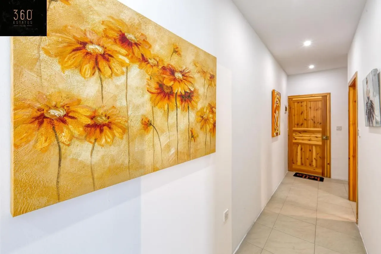 Apartment Wonderful, Designer 2Br Home With Large Sofa & Tv By 360 Estates Saint Julian's