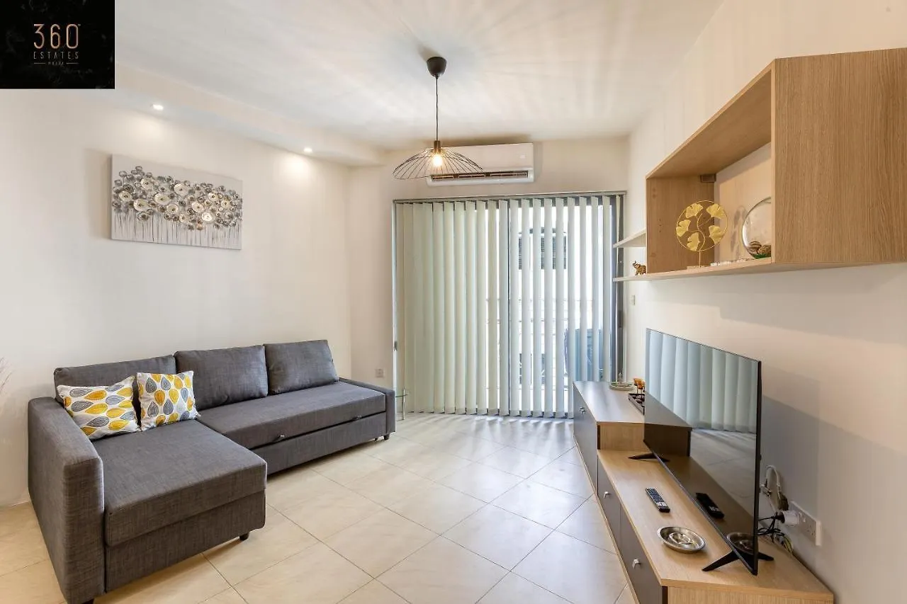 Wonderful, Designer 2Br Home With Large Sofa & Tv By 360 Estates Saint Julian's Apartment