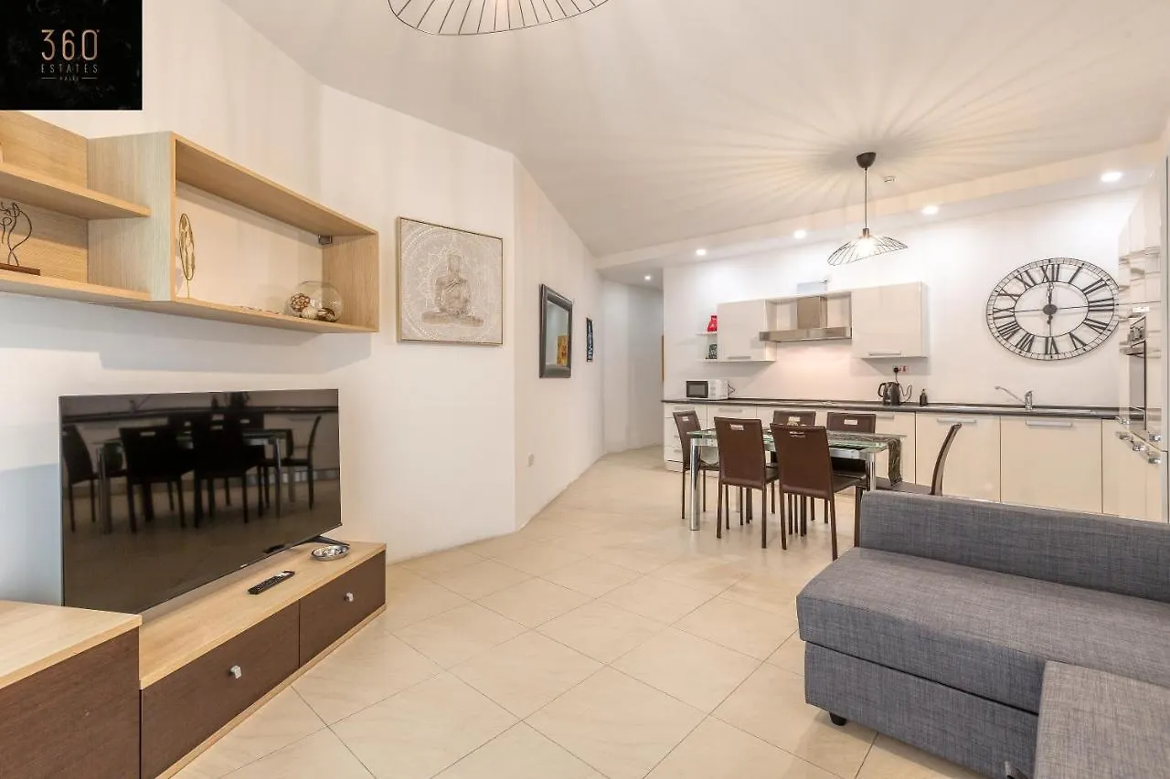 Apartment Wonderful, Designer 2Br Home With Large Sofa & Tv By 360 Estates Saint Julian's Malta