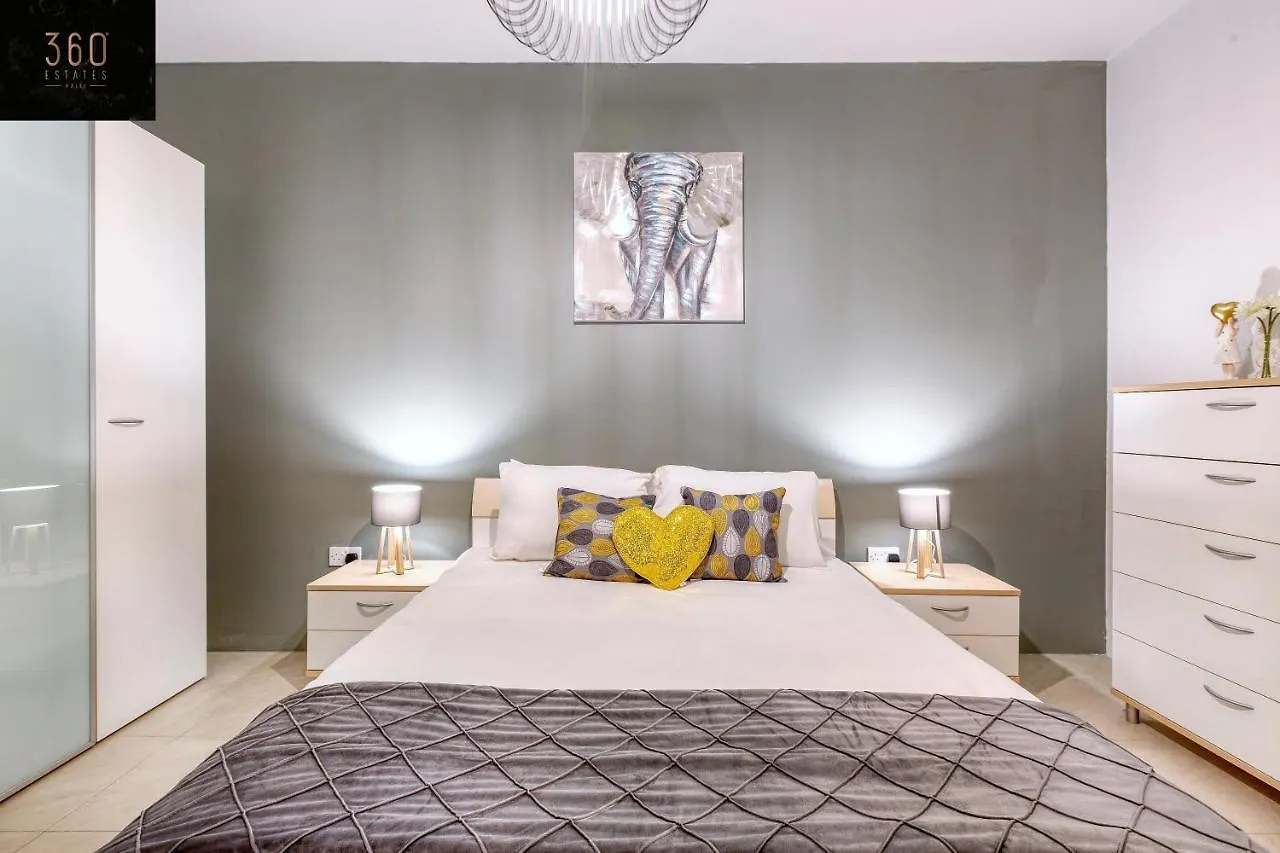 Wonderful, Designer 2Br Home With Large Sofa & Tv By 360 Estates Saint Julian's Malta